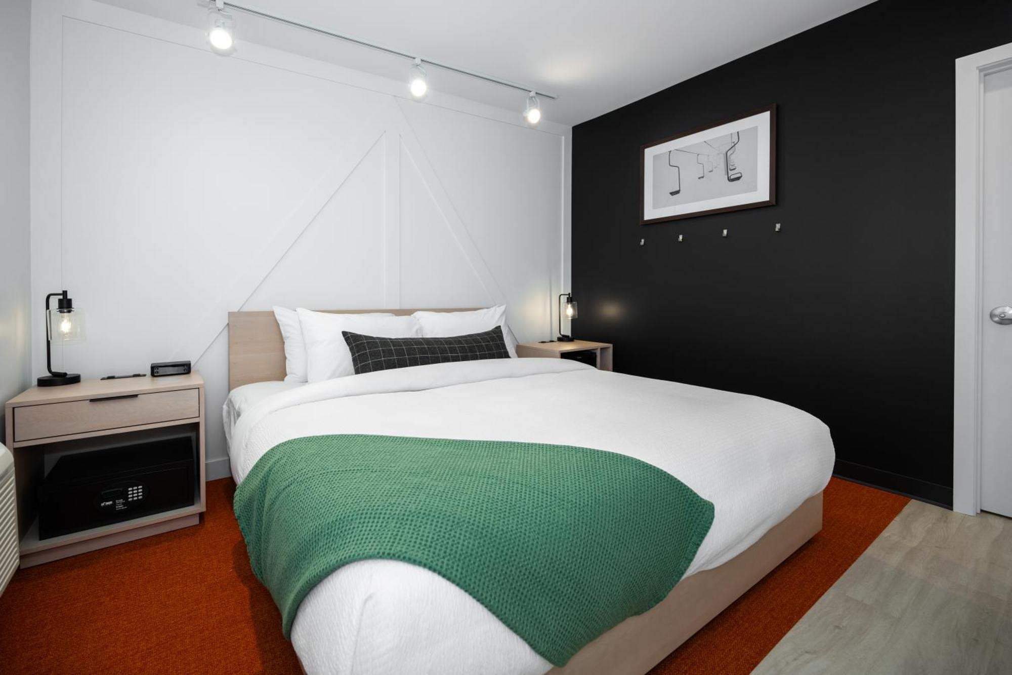 Vrge Revelstoke Hotel Luaran gambar