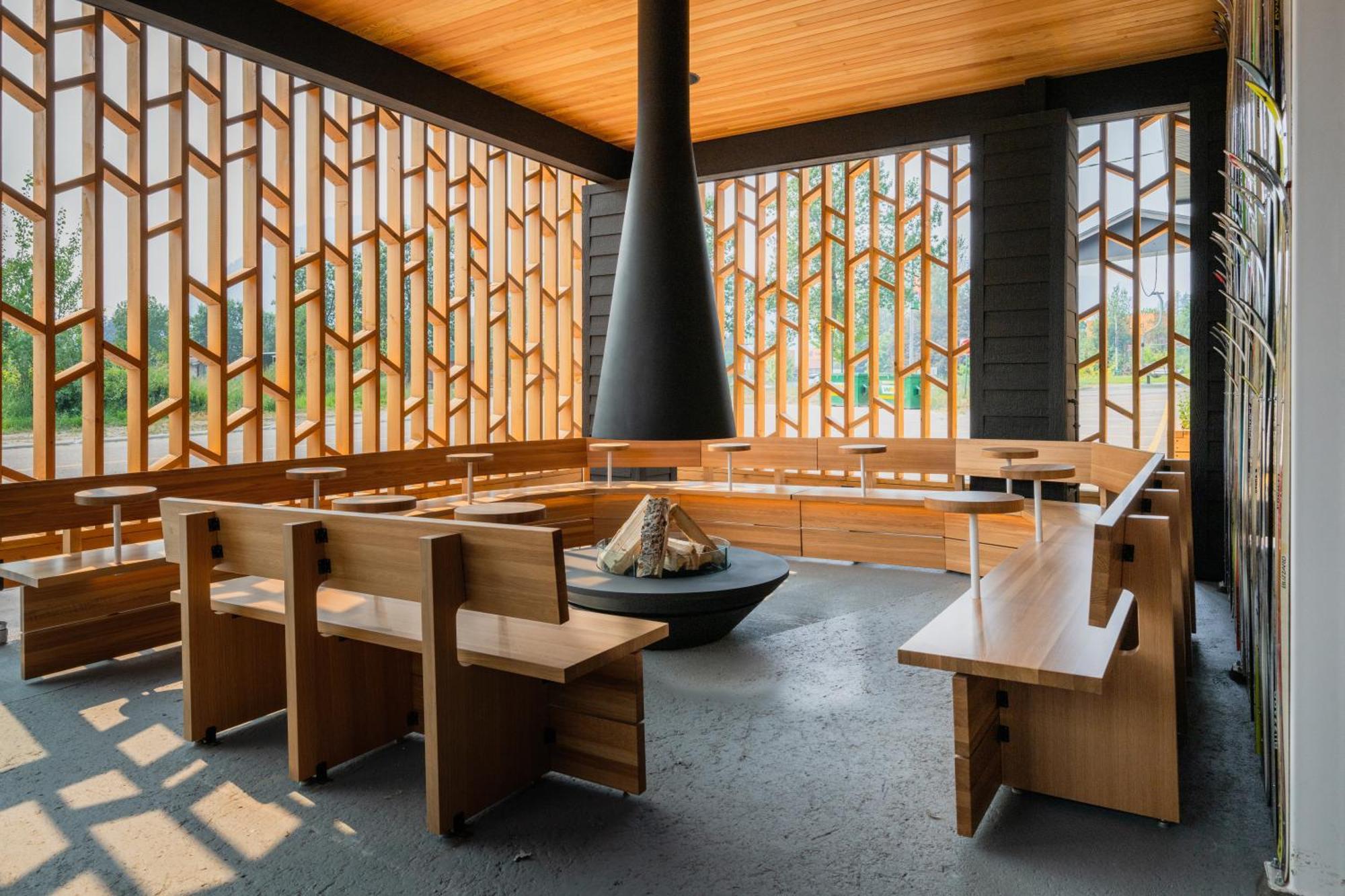 Vrge Revelstoke Hotel Luaran gambar